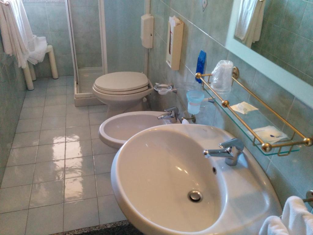 Hotel Blu Marlin Виласимиус Стая снимка