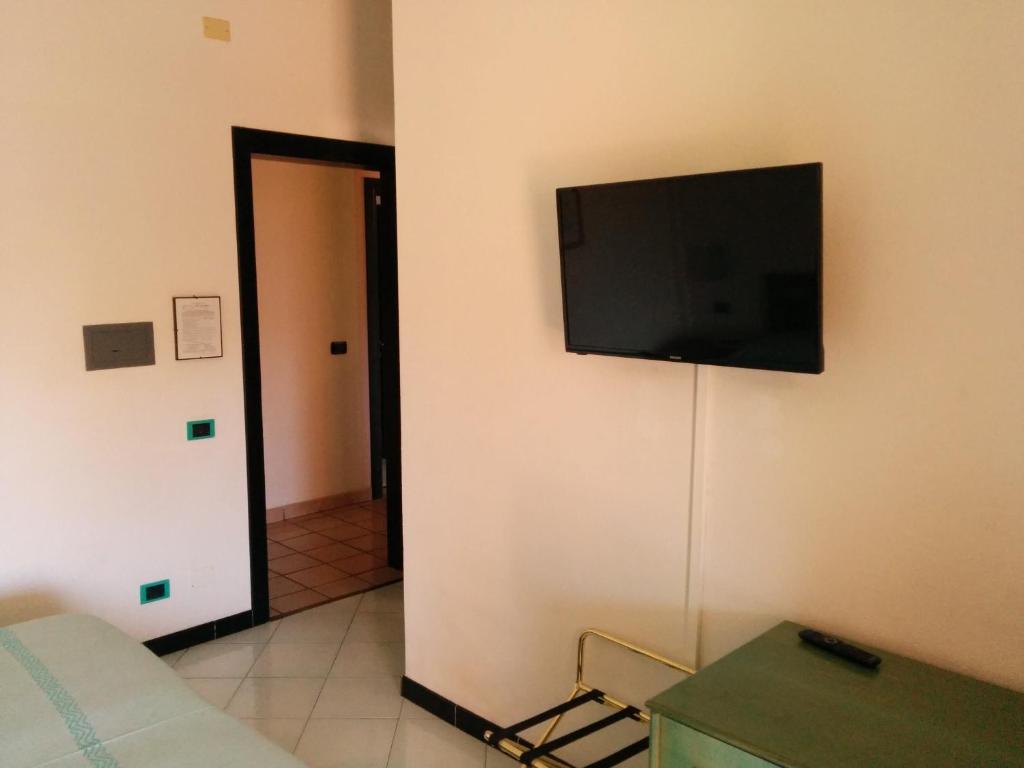 Hotel Blu Marlin Виласимиус Екстериор снимка